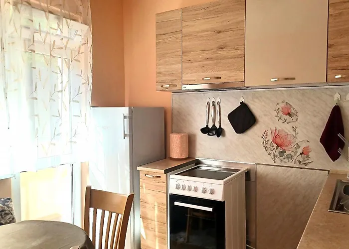 Serene Sky شقة فارنا